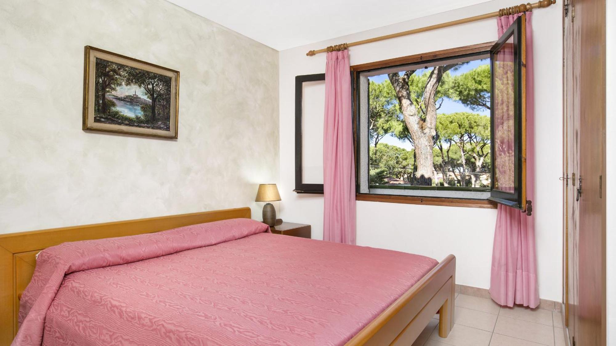 Arc H-1 - Pals Apartment Begur Bagian luar foto